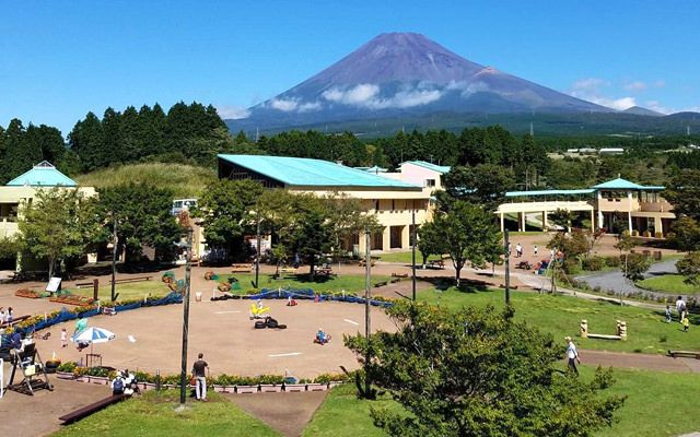 あそびプログラム 富士山こどもの国 公式サイト 富士山のふもとは楽しい冒険王国だ